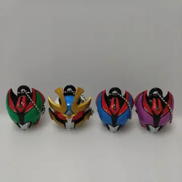 가면라이더 키바 헬멧 피규어 키체인 4개 세트
