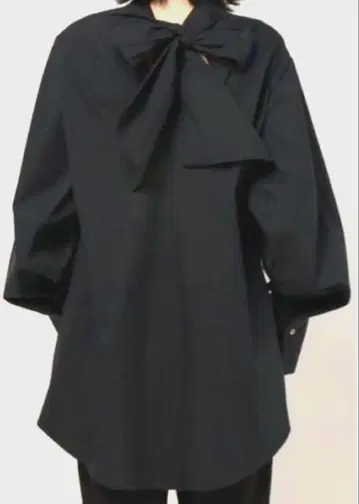 베르메이유 페예나 잡지 게재품 리본 포함 오버 블라우스 블랙