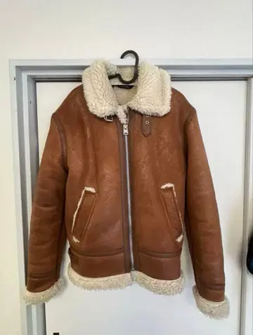 ZARA 무스탕 보아 자켓