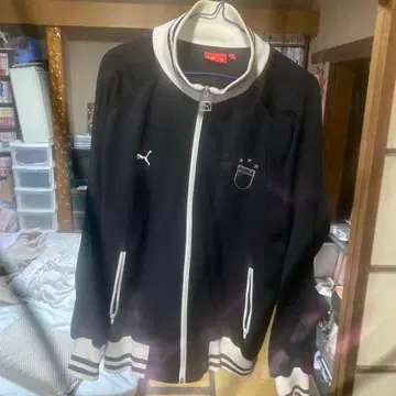 PUMA 블랙 집업 저지