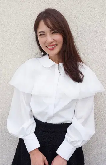 [ 새상품 ] Lily by Risa kumo blouse