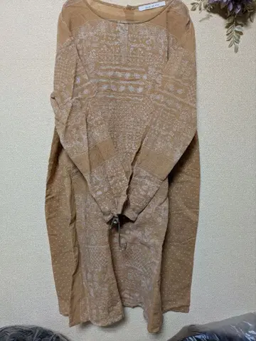 pual ce cin 퓨어세신 베이지 패턴 울 50% 혼방 긴팔 튜닉