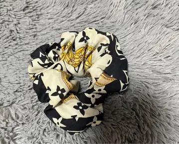 LV 스크런치 블랙 박스 없음