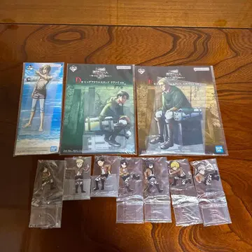 진격의 거인 아크릴 스탠드 세트