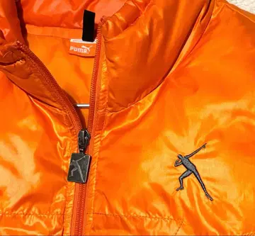 PUMA 오렌지 슬리브리스 자켓