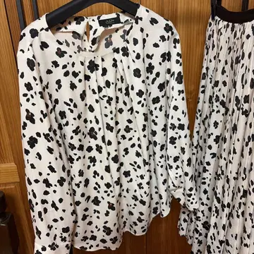 레오파드 무늬 스커트 셋업 사이즈 40