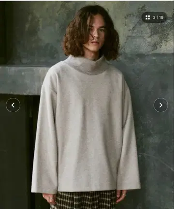 Casper John 그레이 터틀넥 맨투맨