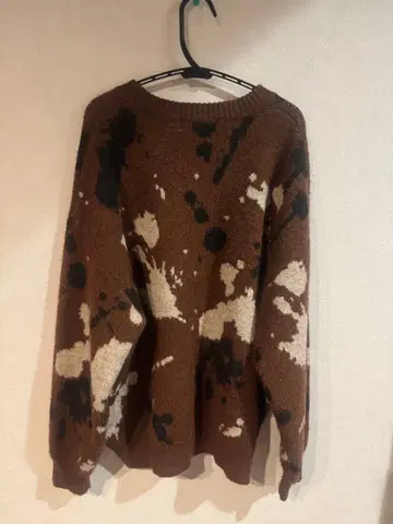 무료배송 빔즈 스플래터 패턴 니트 스웨터