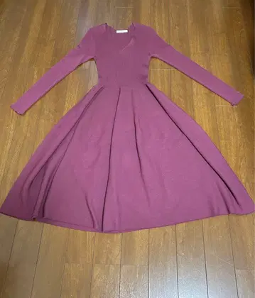 새상품급 CELFORD 홀가먼트 퍼플 니트 원피스 36