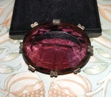 영국제 대형 자수정 컬러 유리 빈티지 브로치