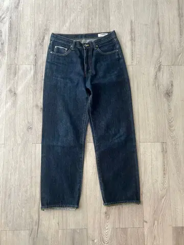 디가웰 STRAIGHT DENIM PANTS