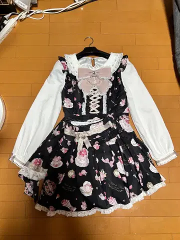 LIZLISA Salon de Fraise 패턴 셋업 블랙