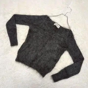 리듬 R-ISM 긴팔 V넥 니트 스웨터 모헤어 소재 그레이