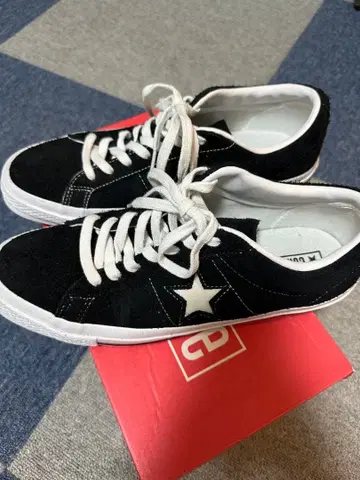 컨버스 원스타 OX 스웨이드 블랙 27.5 별 세 개