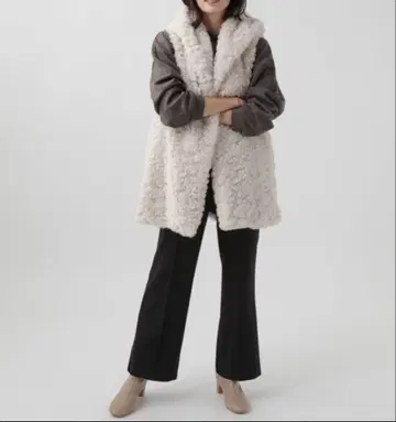 [새상품] Elura 써머룩 따뜻한 스트레이트 팬츠 사이즈 L 블랙 컬러