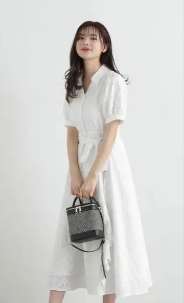 PROPORTION BODY DRESSING 컷워크 자수 셔츠 원피스