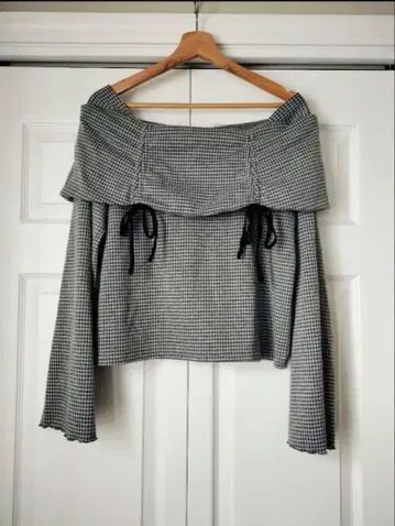 쿠레트 오프숄더 그레이 니트 LL 사이즈