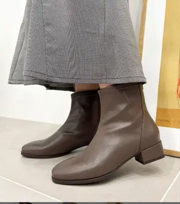 브라운 가죽 숏부츠