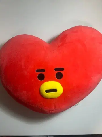 TATA 하트형 쿠션 BTS