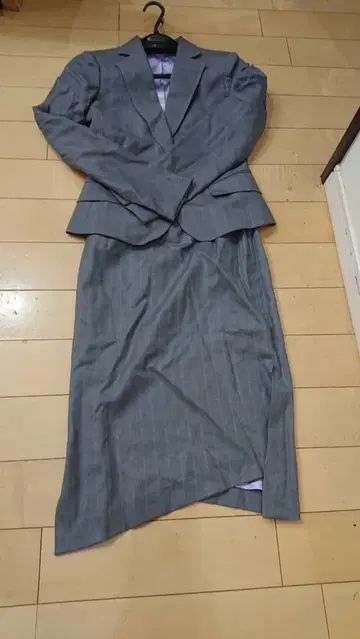 수트 미사용 백화점 구매