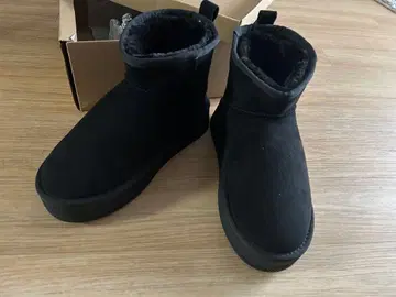 FREAK'S STORE 블랙 어그 부츠