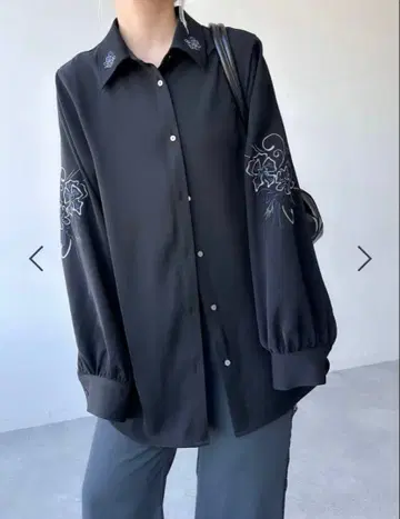 HARE 트로미 슈 셔츠