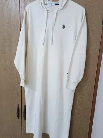 U.S. Polo Assn. 후드 부착 원피스 아이보리