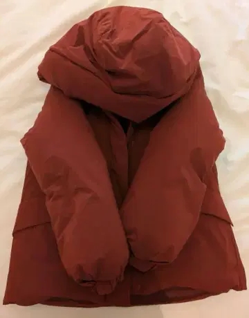 PLST 후드 부착 다운 자켓