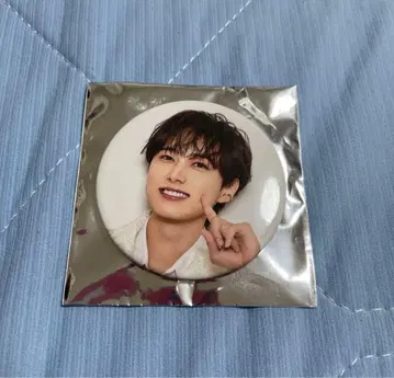 INI XQUARE 랜덤 캔뱃지 오자키 타쿠미