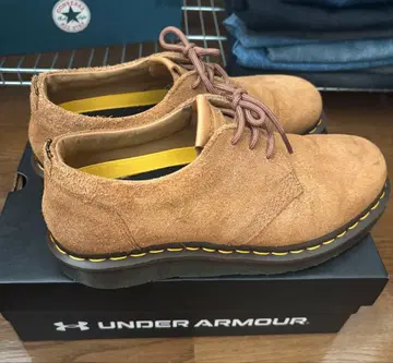 닥터 마틴 소프트웨어 스웨이드 신발