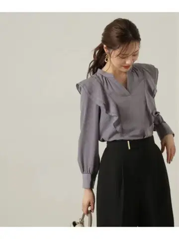 [ 새상품 ] 프로포션 바디 드레싱 가을 프릴 블라우스 블루