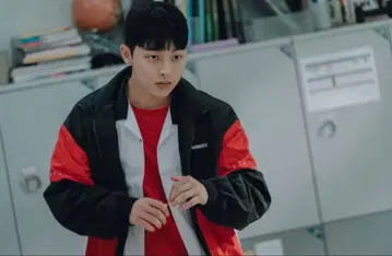 약한 영웅 수호가 입었던 자켓