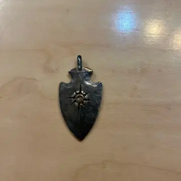 고로즈 화살촉형 펜던트 약 5cm