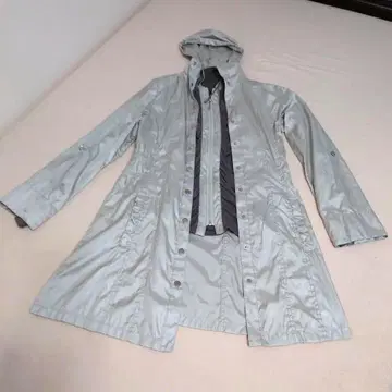 [새상품] 실버 코트 & 후드 부착 내의