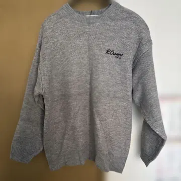 RODEO CROWNS ONE & ONLY 스웨터