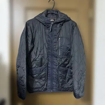 알파인더스트리 퀼팅 자켓 블랙 x 네이비