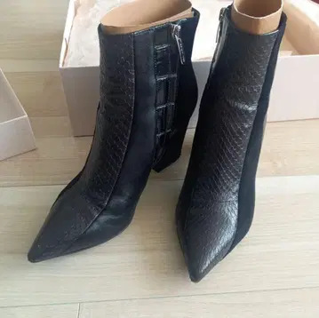 세르지오로시 부티 37 하프