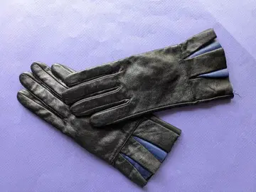 Touch 가죽 장갑 블랙과 파랑 콤비네이션