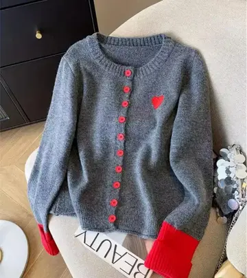 그레이/빨간색 버튼 니트 가디건 Asian L