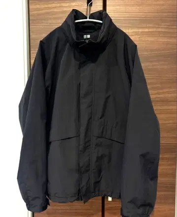 유니클로 윈드프루프 스탠드 블루종 남성용 L 블랙