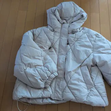 베이지 퀼팅 점퍼 사이즈 M RMAF