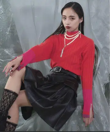 하이 숄더 립 타이트 니트 풀오버 HARE