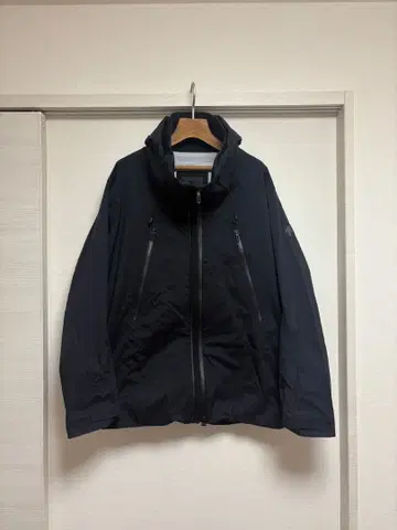 DESCENTE HARD SHELL JACKET CREAS 2024년