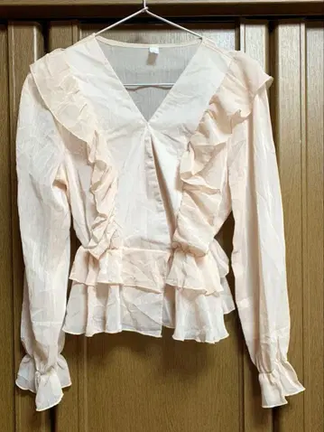 프릴 블라우스 V넥