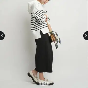 JUSGLITTY 재스그리티 보더 후드티 새상품급