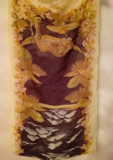 페라가모 스카프