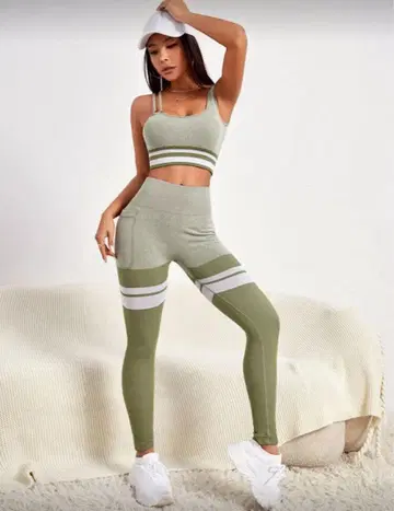 올리브 그린 스트라이프 레깅스