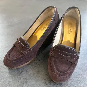 MICHAEL KORS 스웨이드 웨지솔 하이힐 펌프스 브라운