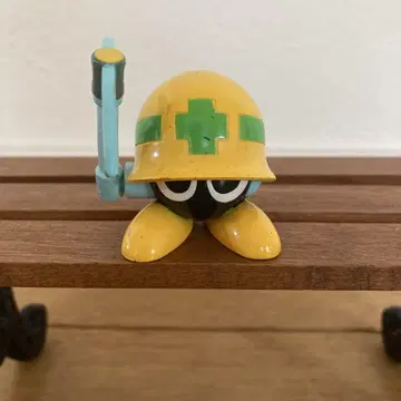 레어 록맨 에그제 메트톨 피규어