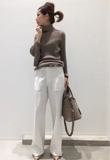 L'Appartement 캐시미어 98% 터틀 니트